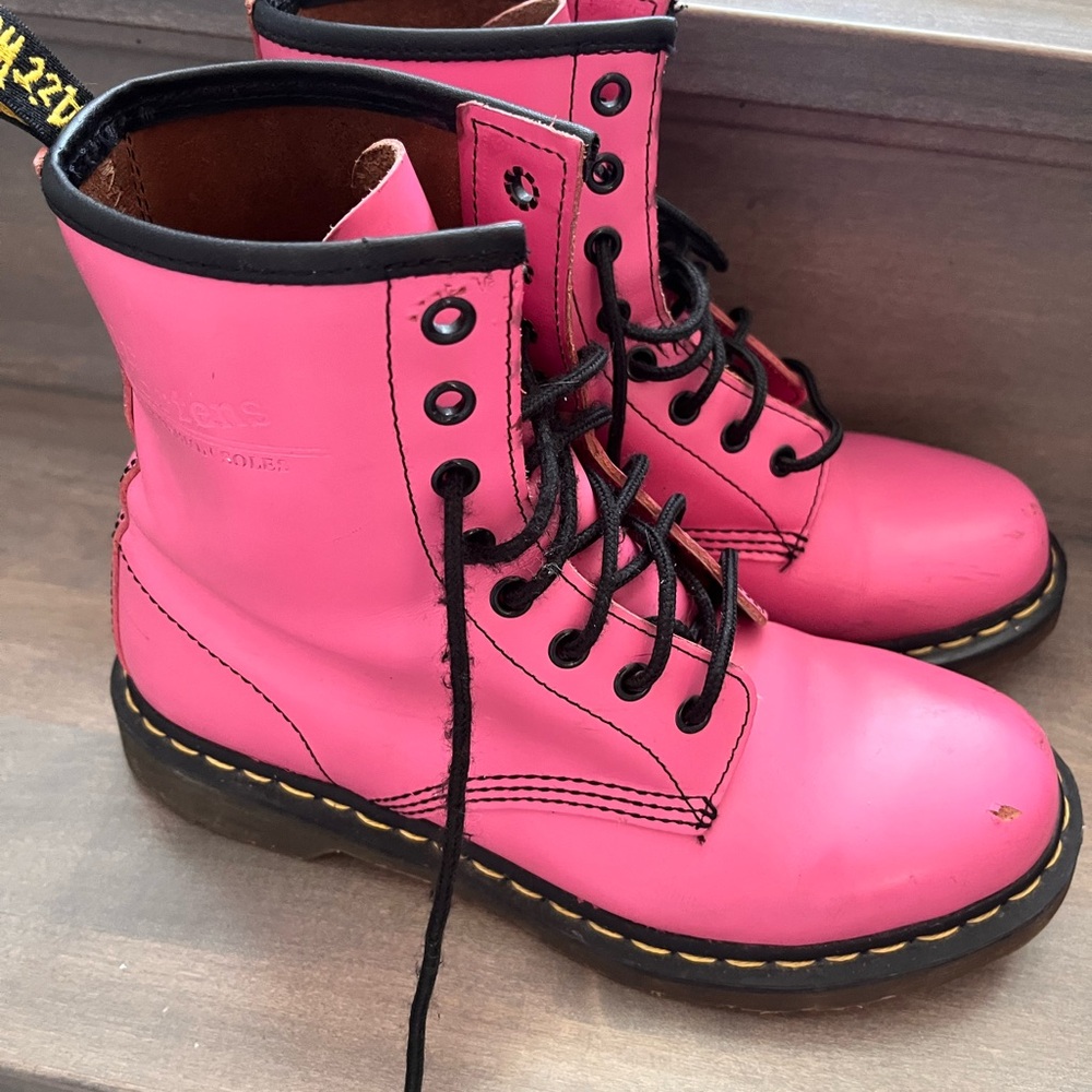 Dr. Martens Pink women’s size 9, 8-Eye Lace-Up Boots well used condition